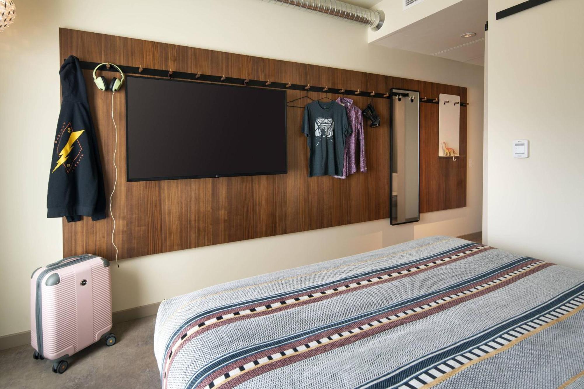 Moxy Oakland Uptown Hotel Exterior photo